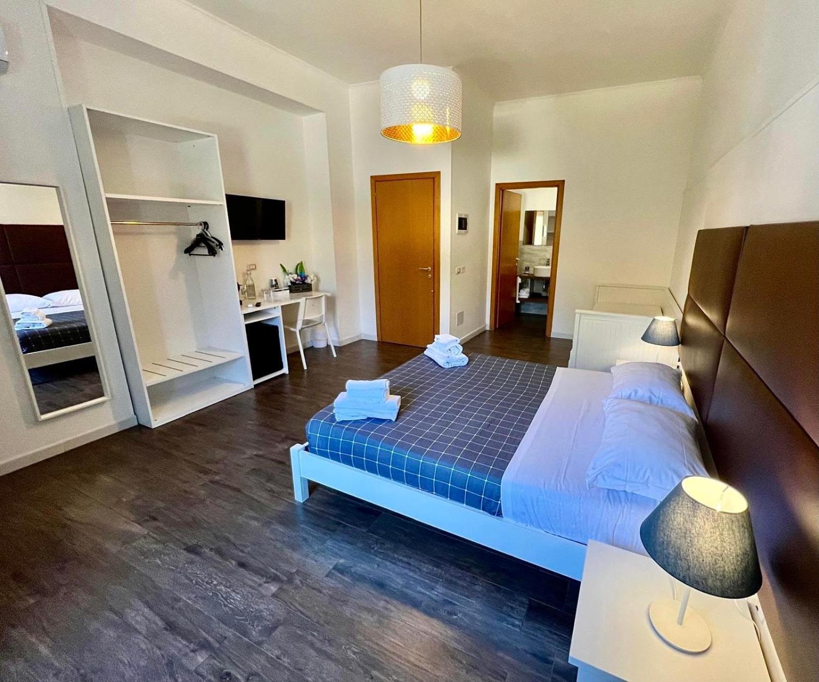 Banus Rooms Κάλιαρι Εξωτερικό φωτογραφία